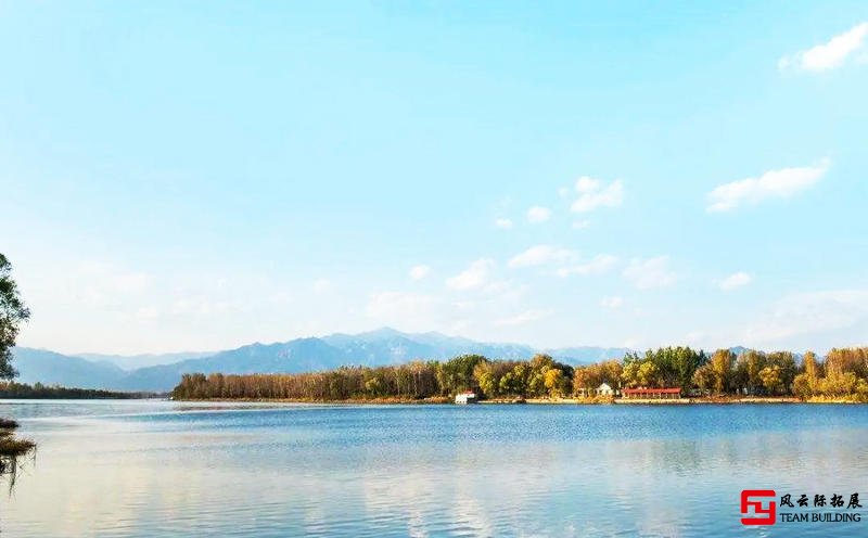 風景優(yōu)美的延慶媯河公園河畔